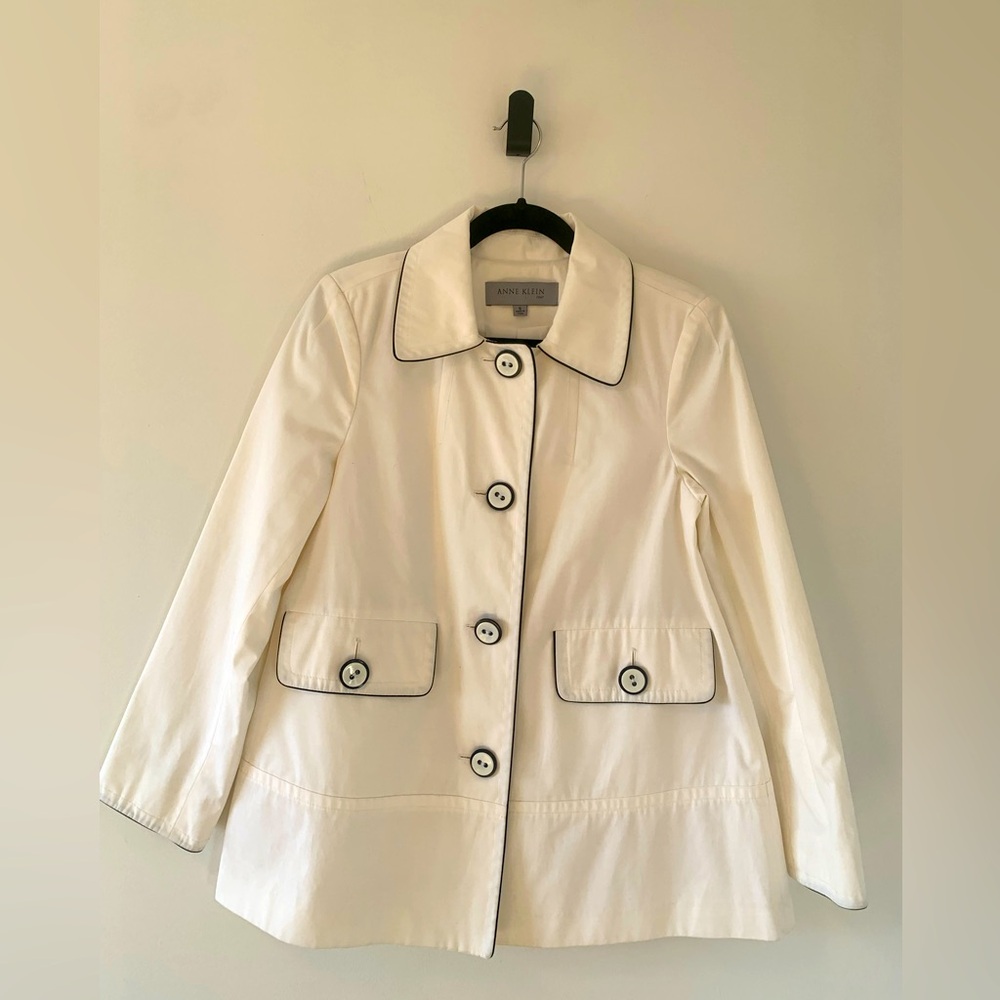 Anne Klein Women's Size S White/Cream Water Resistant Rain Coat